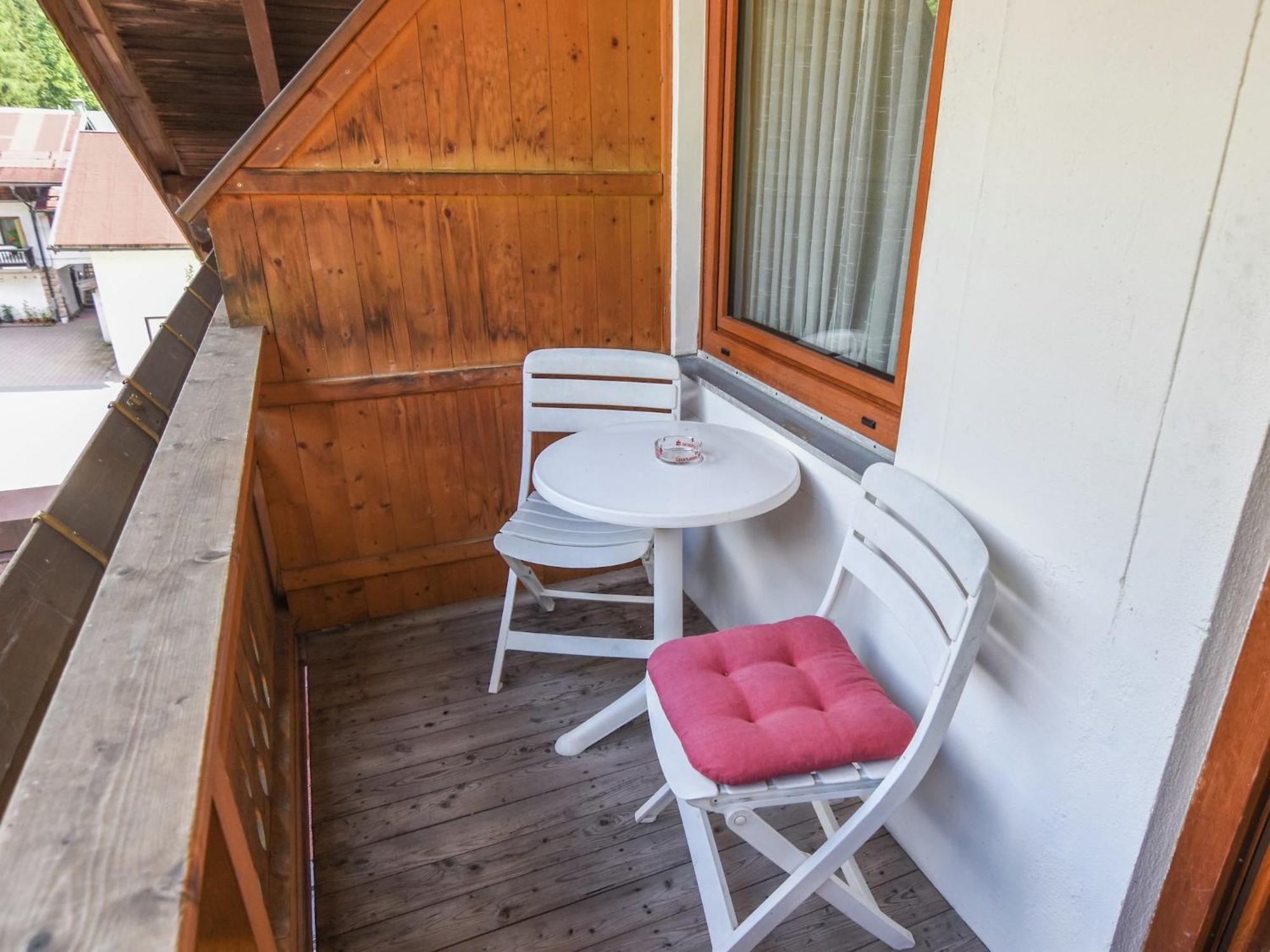 Pleasant Apartment In Ruhpolding With Swimming Pool ภายนอก รูปภาพ